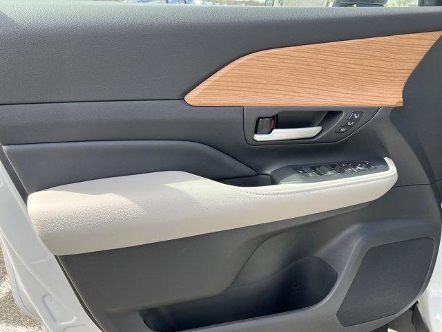 new 2026 Toyota Grand Highlander car