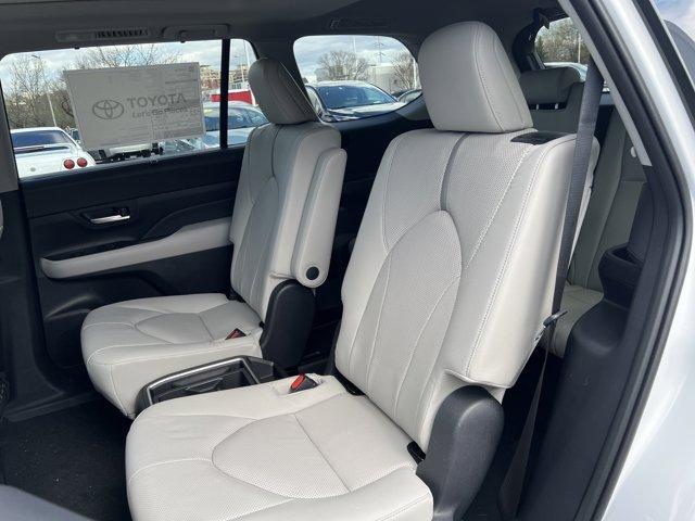 new 2026 Toyota Grand Highlander car