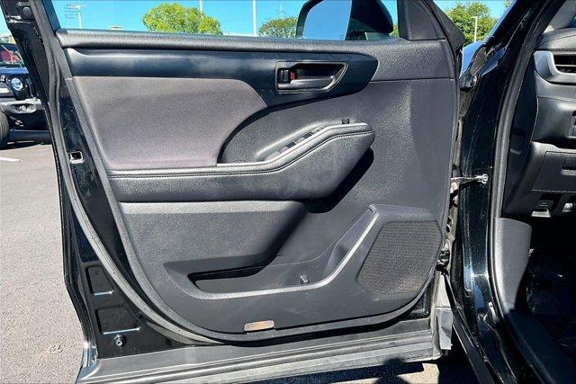 used 2021 Toyota Highlander car, priced at $25,427