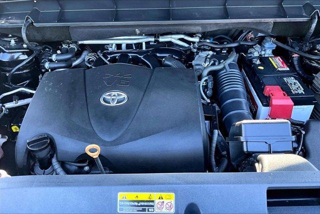 used 2021 Toyota Highlander car, priced at $25,427