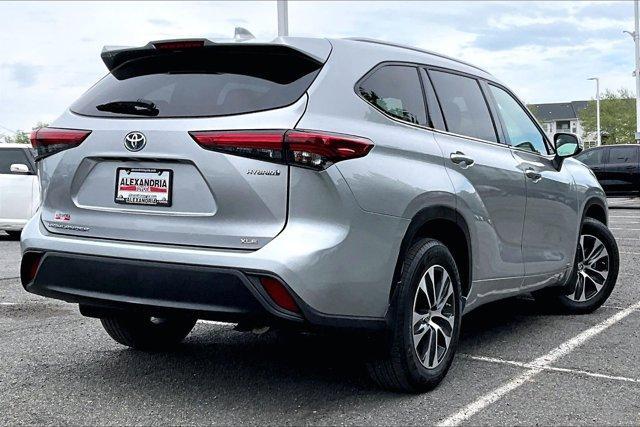 used 2022 Toyota Highlander Hybrid car, priced at $35,950