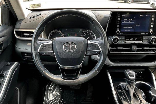 used 2021 Toyota Highlander car, priced at $29,995
