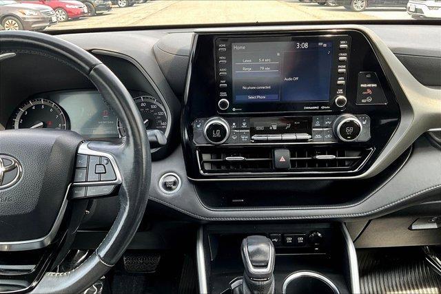 used 2021 Toyota Highlander car, priced at $29,995