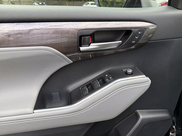 new 2026 Toyota Highlander car