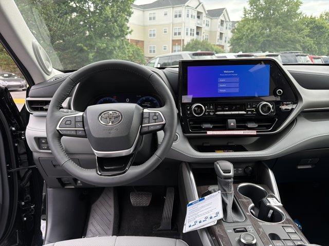 new 2026 Toyota Highlander car
