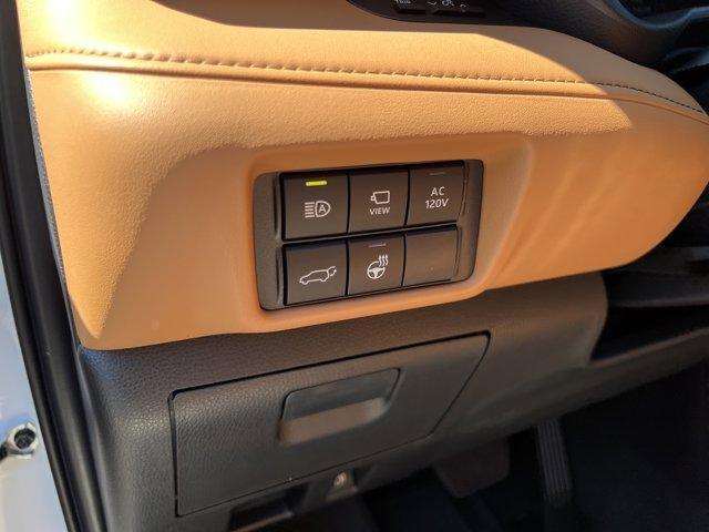 new 2026 Toyota Highlander Hybrid car, priced at $58,442