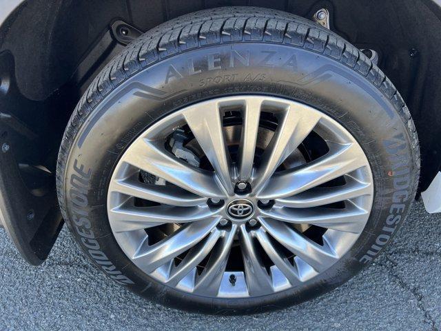 new 2026 Toyota Highlander Hybrid car, priced at $58,442