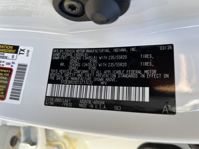 new 2026 Toyota Highlander Hybrid car, priced at $58,442