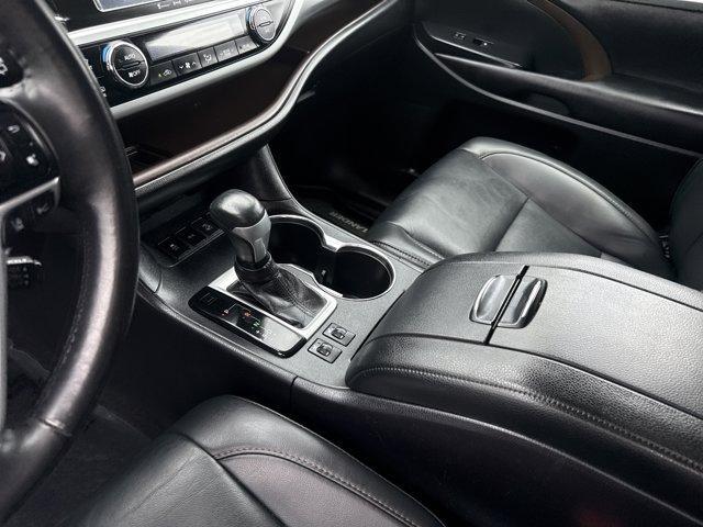 used 2019 Toyota Highlander car, priced at $25,445