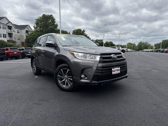 used 2019 Toyota Highlander car, priced at $25,445
