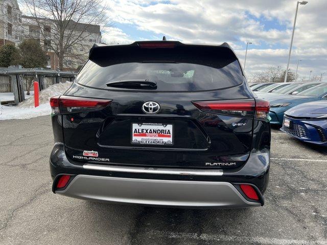 new 2026 Toyota Highlander Hybrid car, priced at $56,858