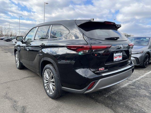 new 2026 Toyota Highlander Hybrid car, priced at $56,858