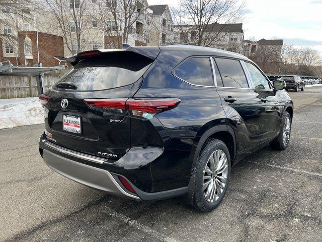 new 2026 Toyota Highlander Hybrid car, priced at $56,858