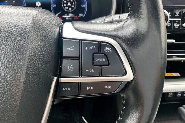 used 2023 Toyota Highlander Hybrid car, priced at $39,995