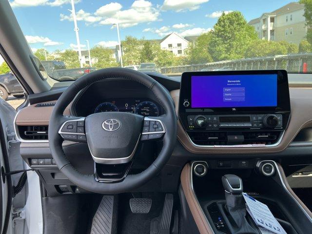 new 2026 Toyota Grand Highlander car