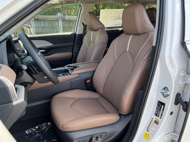 new 2026 Toyota Grand Highlander car