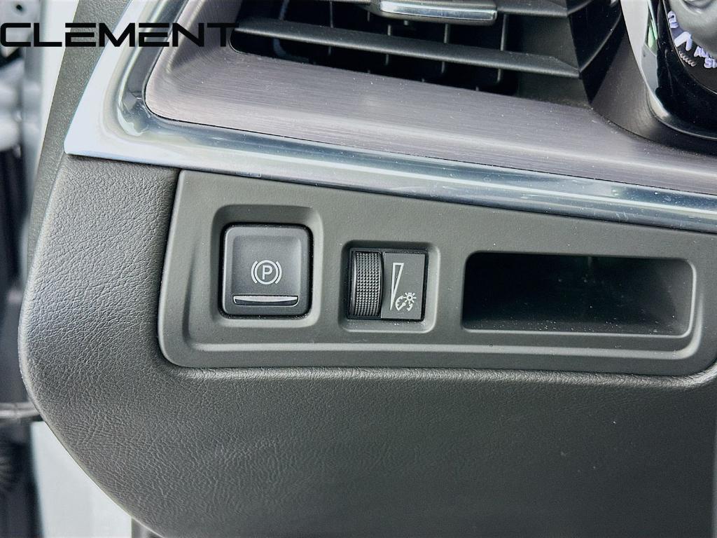 used 2018 Cadillac XT5 car, priced at $18,203