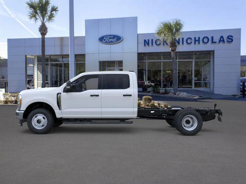 new 2025 Ford F-350 car, priced at $72,830