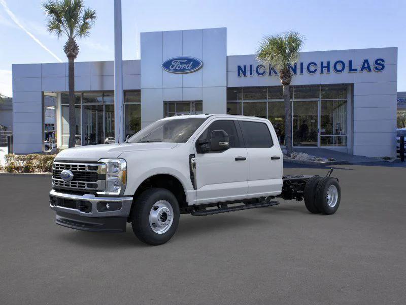 new 2025 Ford F-350 car, priced at $72,830