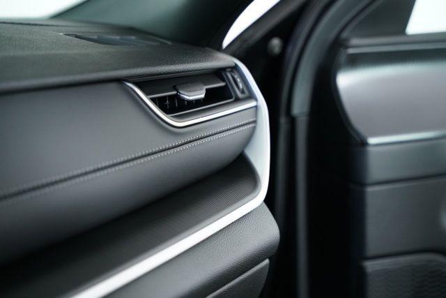 new 2025 Jeep Grand Cherokee car, priced at $41,304