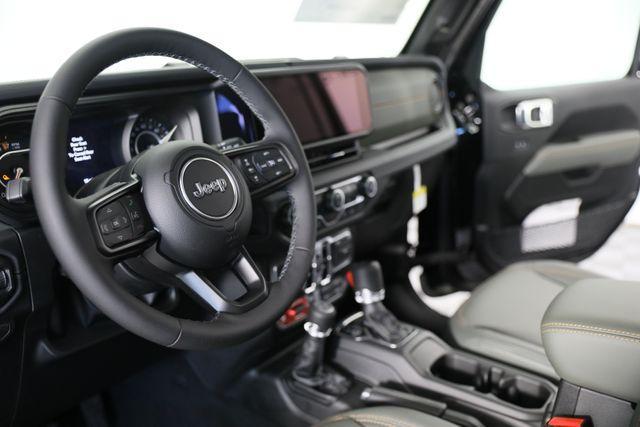 new 2026 Jeep Gladiator car, priced at $62,139