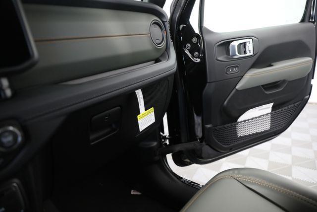 new 2026 Jeep Gladiator car, priced at $62,139