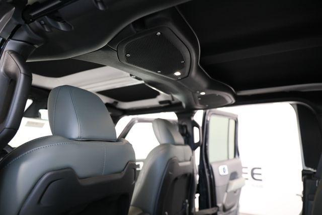 new 2026 Jeep Gladiator car, priced at $62,139