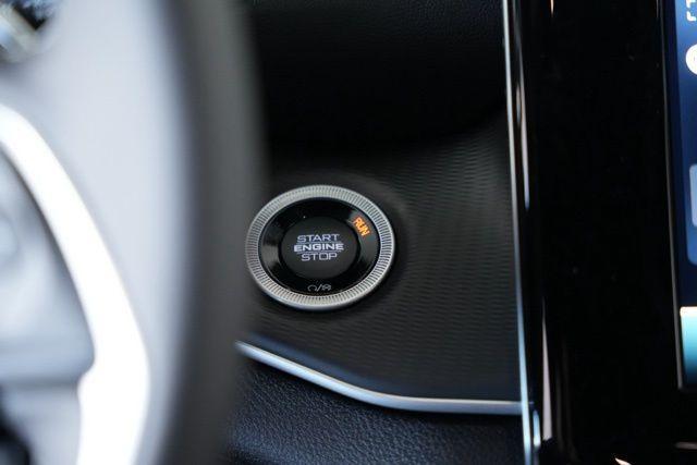 new 2025 Jeep Grand Cherokee car, priced at $34,946