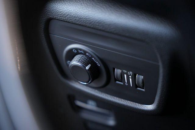 new 2025 Jeep Grand Cherokee car, priced at $34,946