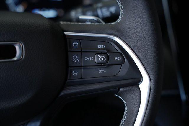 new 2025 Jeep Grand Cherokee car, priced at $34,946