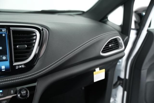 new 2026 Chrysler Pacifica car, priced at $40,365