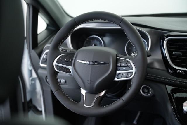 new 2026 Chrysler Pacifica car, priced at $40,365