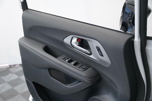 new 2026 Chrysler Pacifica car, priced at $40,365