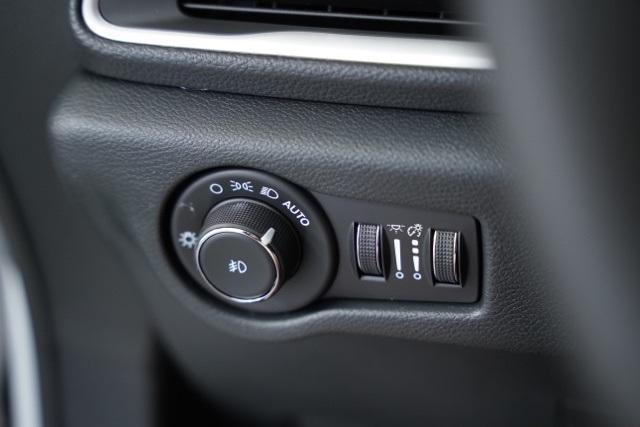 new 2026 Chrysler Pacifica car, priced at $40,365