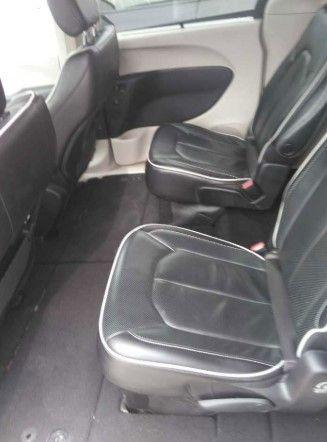 used 2023 Chrysler Pacifica car, priced at $27,000