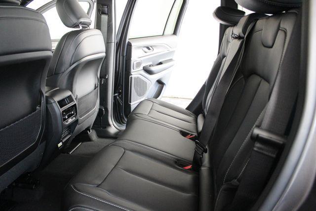 new 2026 Jeep Grand Cherokee car, priced at $46,402