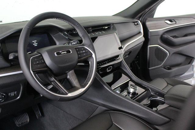 new 2026 Jeep Grand Cherokee car, priced at $46,402