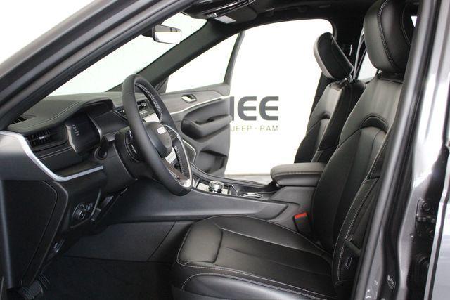 new 2026 Jeep Grand Cherokee car, priced at $46,402