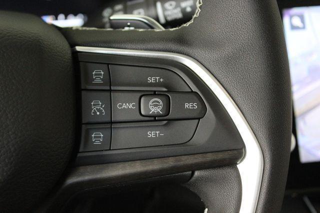 new 2026 Jeep Grand Cherokee car, priced at $43,203