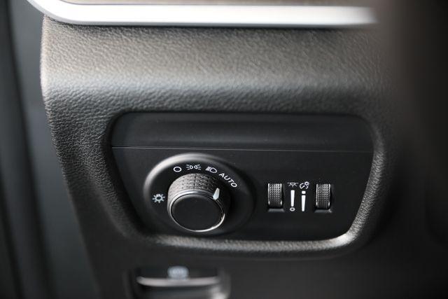 new 2026 Jeep Grand Cherokee car, priced at $42,120