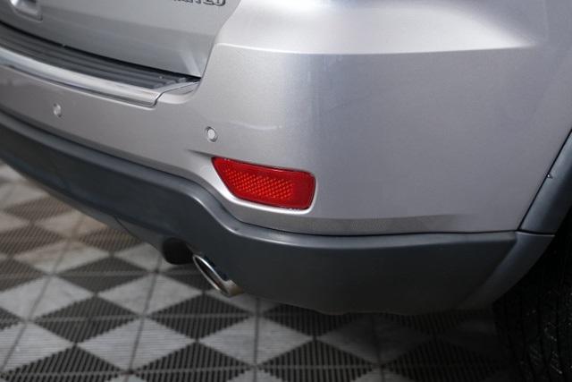 used 2017 Jeep Grand Cherokee car, priced at $12,399