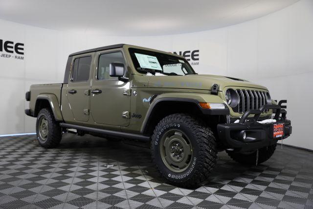 new 2026 Jeep Gladiator car, priced at $52,024