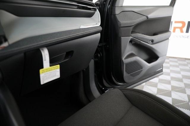 new 2026 Jeep Cherokee car, priced at $37,182