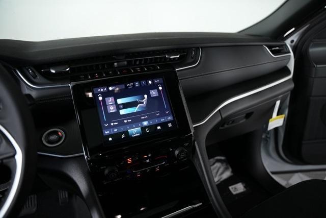 new 2025 Jeep Grand Cherokee car, priced at $41,058