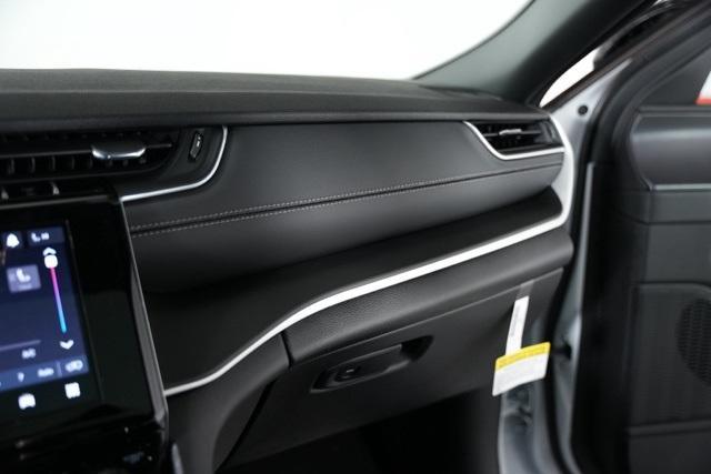 new 2025 Jeep Grand Cherokee car, priced at $41,058