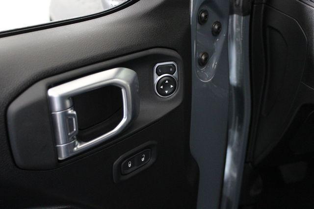 new 2026 Jeep Wrangler car, priced at $43,681