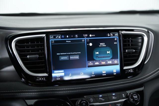 new 2025 Chrysler Pacifica car, priced at $39,842