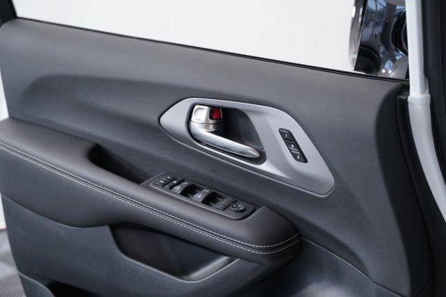 new 2025 Chrysler Pacifica car, priced at $39,842