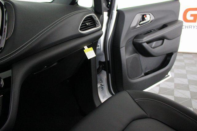 new 2026 Chrysler Pacifica car, priced at $44,356