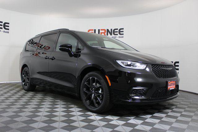 new 2026 Chrysler Pacifica car, priced at $43,256